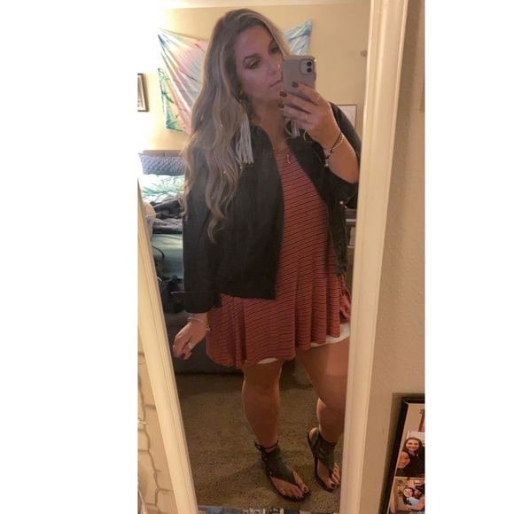 Meet your Posher, Trish - Picture 3 of 7